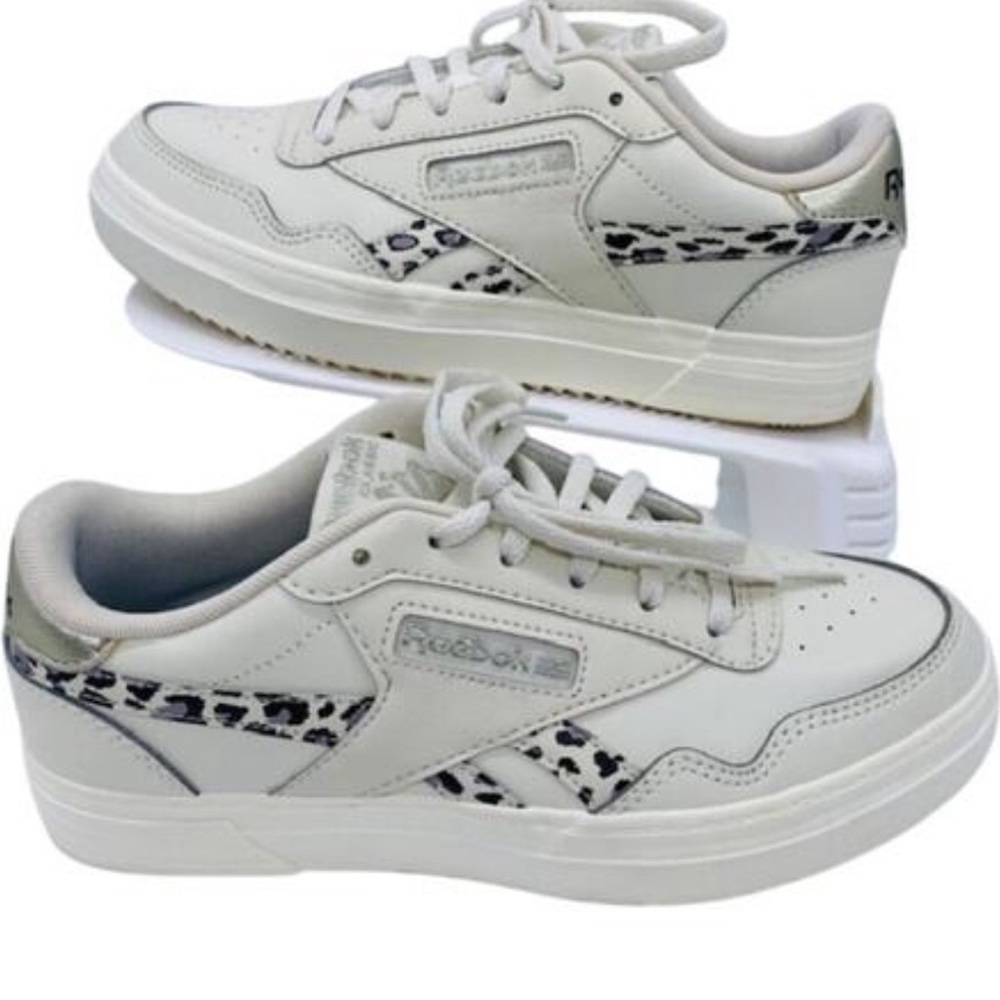 Reebok Classic Club Memt Bold cheetah Women's Size 7.5
Athletic Shoes Sneakers